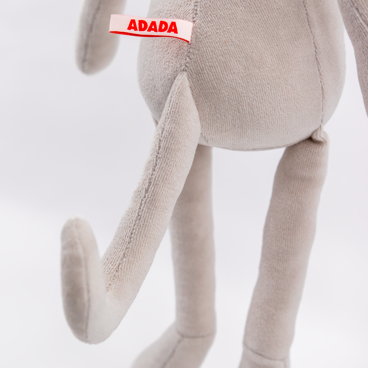 ARTIE THE GREYHOUND - L