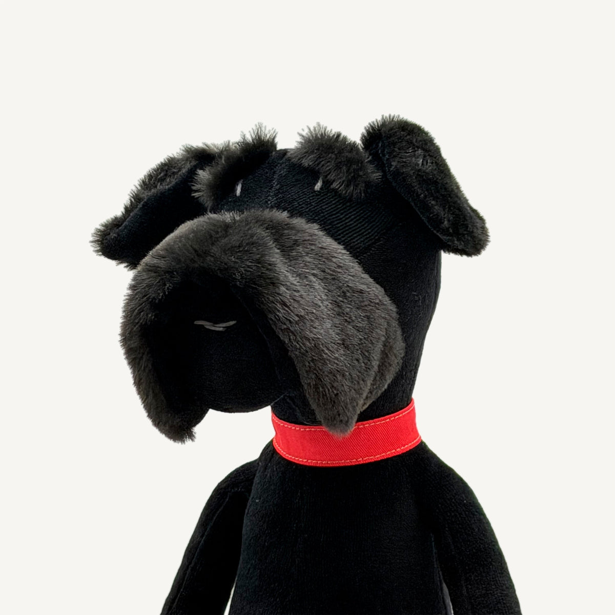 SASCHA THE SCHNAUZER - L