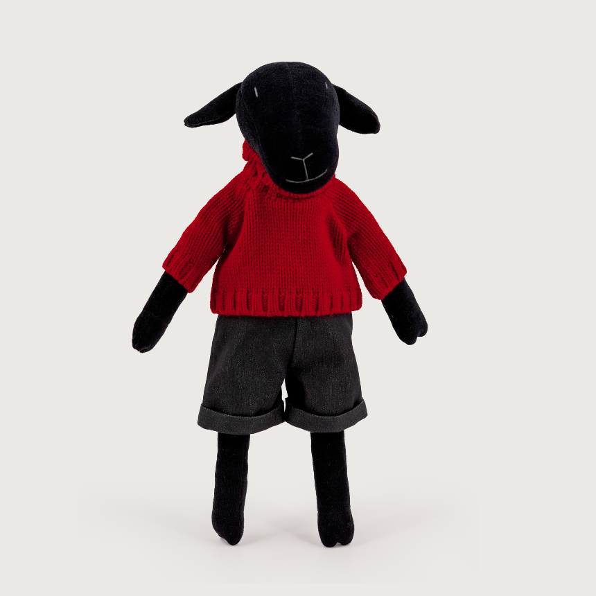 MAIA THE SHEEP - L