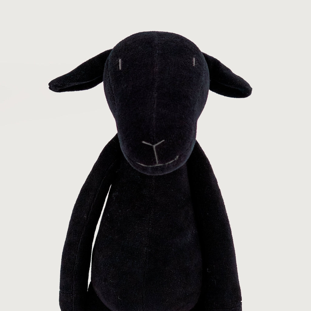 MAIA THE SHEEP - L